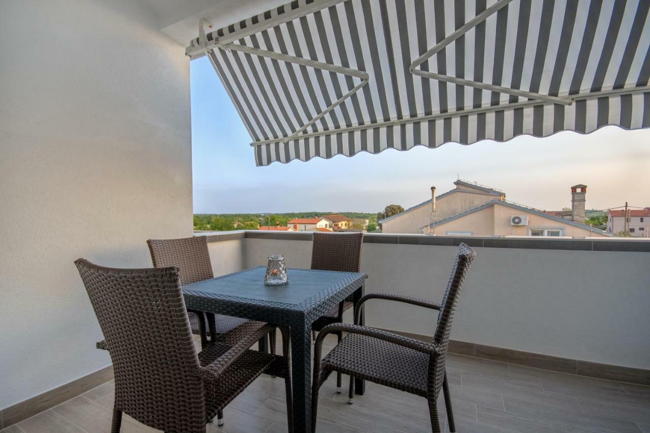 Apartment Alice Pula Exteriör bild